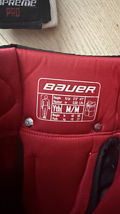 Bauer hokikomplekt vanusele 4-6 aastat (18-27 kg) (6 foto / 9)