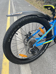 Scott Scale 24" Plus jalgratas (6 foto / 10)