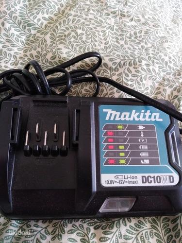Makita зарядное устройство 12 v (фото #1)