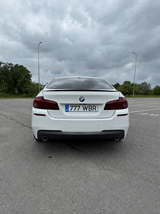 BMW 535xdrive (2 foto / 9)