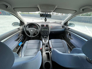 Volkswagen Golf 1.9TDI 77kW ATM (7 foto / 8)