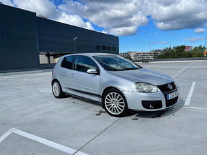 Volkswagen Golf 1.9TDI 77kW ATM (3 foto / 8)