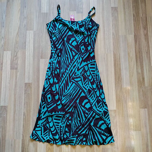 Uus kleit s. L-XL (1 foto / 3)