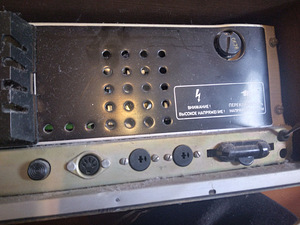 Melodija 101 stereo kõlaritega (3 foto / 6)