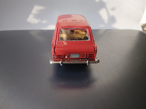 Mudelauto Iž kombi 1500 A12. Ilma Made in ussr. 1:43 (8 foto / 8)