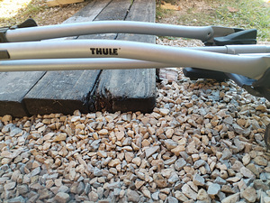 Thule katusereelingud koos 2 jalgratta hoidjaga (5 foto / 5)
