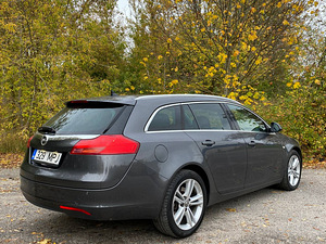 Opel Insignia Sports Tourer SW 2.0 CDTi 118kW 2012 (2 foto / 15)