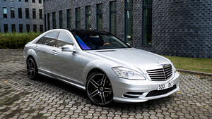 Mercedes-Benz S 500 AMG Facelift 5.5 V8 285kW (1 foto / 14)