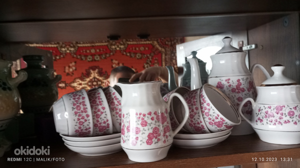 Керамический чайный сервиз, несколько разных. наборы (фото #1)