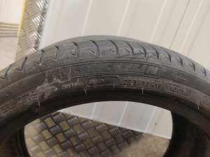 Шины Michelin 275/35R19 (2 фото из 5)