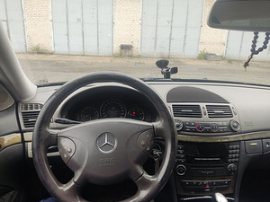 Mercedes-benz e270 2.7 130kw 2003 (8 foto / 8)