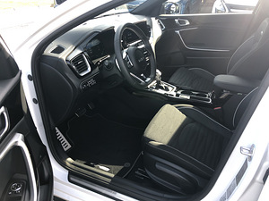 Kia ProCeed GT-LINE 1.5 118kW 2024 (5 foto / 14)