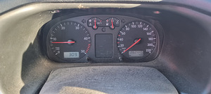 Volkswagen T4 Caravelle 2.5Tdi 75kw Syncro - 2003a (3 foto / 8)