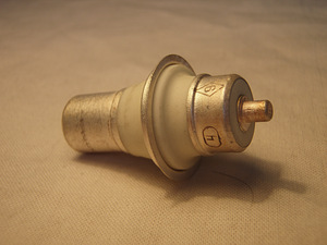 Лампа (2 фото из 3)