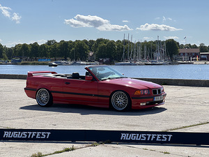 BMW 318 кабриолет (5 фото из 5)