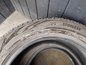 2 шины M+S TOYO OBSERVE GSI-6LS 215/65R17 (2 фото из 4)