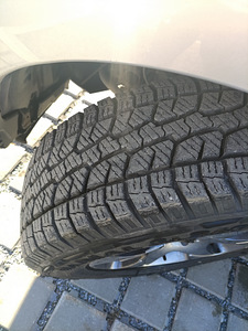 Mitsubishi Pajero 4 (15 foto / 15)
