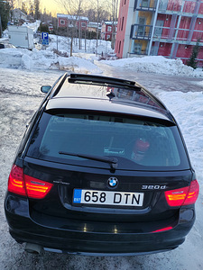 BMW 320 XDRIVE (9 фото из 14)