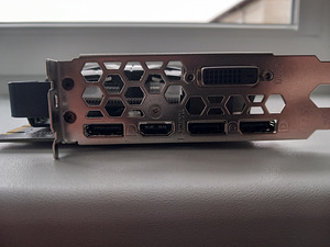 MSI GTX 1070Ti 8Gb (3 foto / 3)