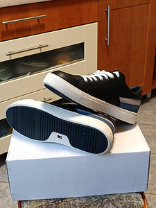 Tommy Hilfiger jalanõud 41 (3 foto / 4)