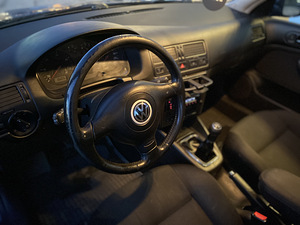 VW Bora 1.9TDI 66kw (5 foto / 7)