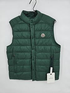 Moncler Barthe down vest size 2, original (1 foto / 6)