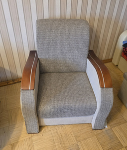 Kaks tugitooli. (3 foto / 3)