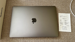 MacBook Pro 2020 M1 8/256GB (5 foto / 6)