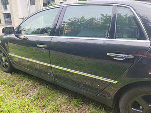 Volkswagen Phaeton (6 foto / 15)