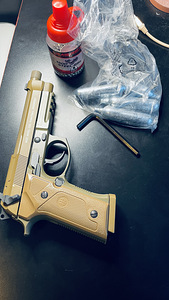 Beretta õhkrelv püstol relv (2 foto / 5)