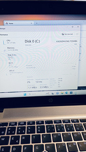 HP EliteBook 840 G3 (7 foto / 8)