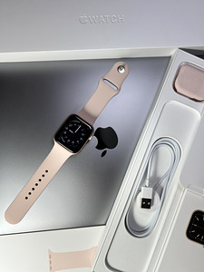 Apple Watch Series 6 GPS 44mm Gold Aluminium (7 foto / 8)