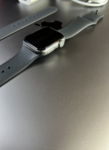 Apple Watch SE GPS 40mm Aluminium Graphite BH85% (6 foto / 8)