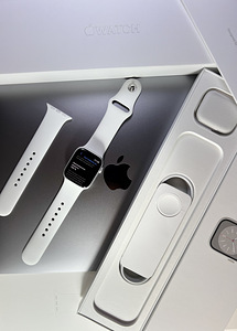 Apple Watch Series 8 GPS 41mm Silver Aluminum BH100% (8 foto / 8)
