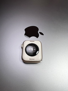 Apple Watch SE Gen.2 GPS 40mm Starlight Aluminum BH 84% (4 foto / 8)