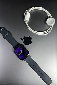 Apple Watch Series 7 GPS 45mm Midnight Aluminum BH 82% (1 foto / 4)