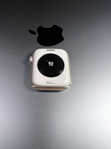 Apple Watch SE Gen.2 GPS 40 мм Starlight Aluminum BH91% (8 фото из 8)