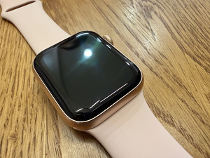 Apple watch SE GPS 40mm gold aluminium BH84% (4 foto / 6)
