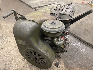 УД-2 Бензиновый двигатель