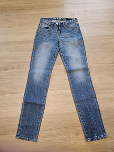 Guess teksad, suurus 26 (1 foto / 6)