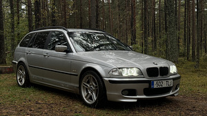 BMW 330XD (2 foto / 10)