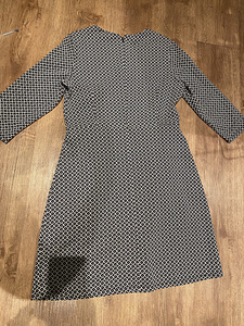 Солидное платье Esprit L-XL (2 фото из 4)