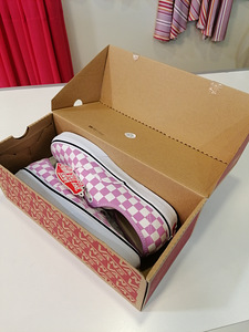 Naiste tennised Vans nr. 38,5, uued (3 foto / 4)