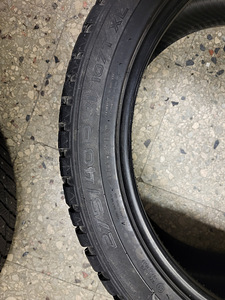 Naasterehvid Nokian 275/40 R21 (5 foto / 5)