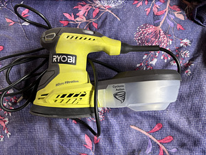 Эксцентриковая шлифовальная машина Ryobi ROS300