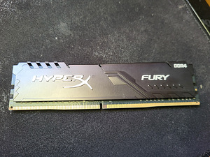 DDR4 Kingston Fury 8Gb (1 foto / 1)