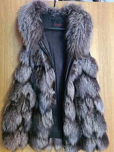 Mustakähriku vest, suurus S