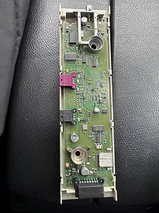 BMW e61 Antennivõimendi. (2 foto / 2)