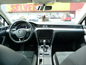 Volkswagen passat highline 1.8 132kv (8 foto / 11)