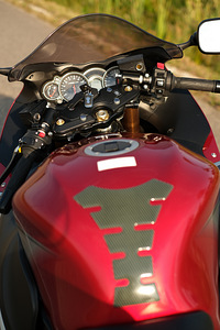 SUZUKI Hayabusa (7 foto / 8)